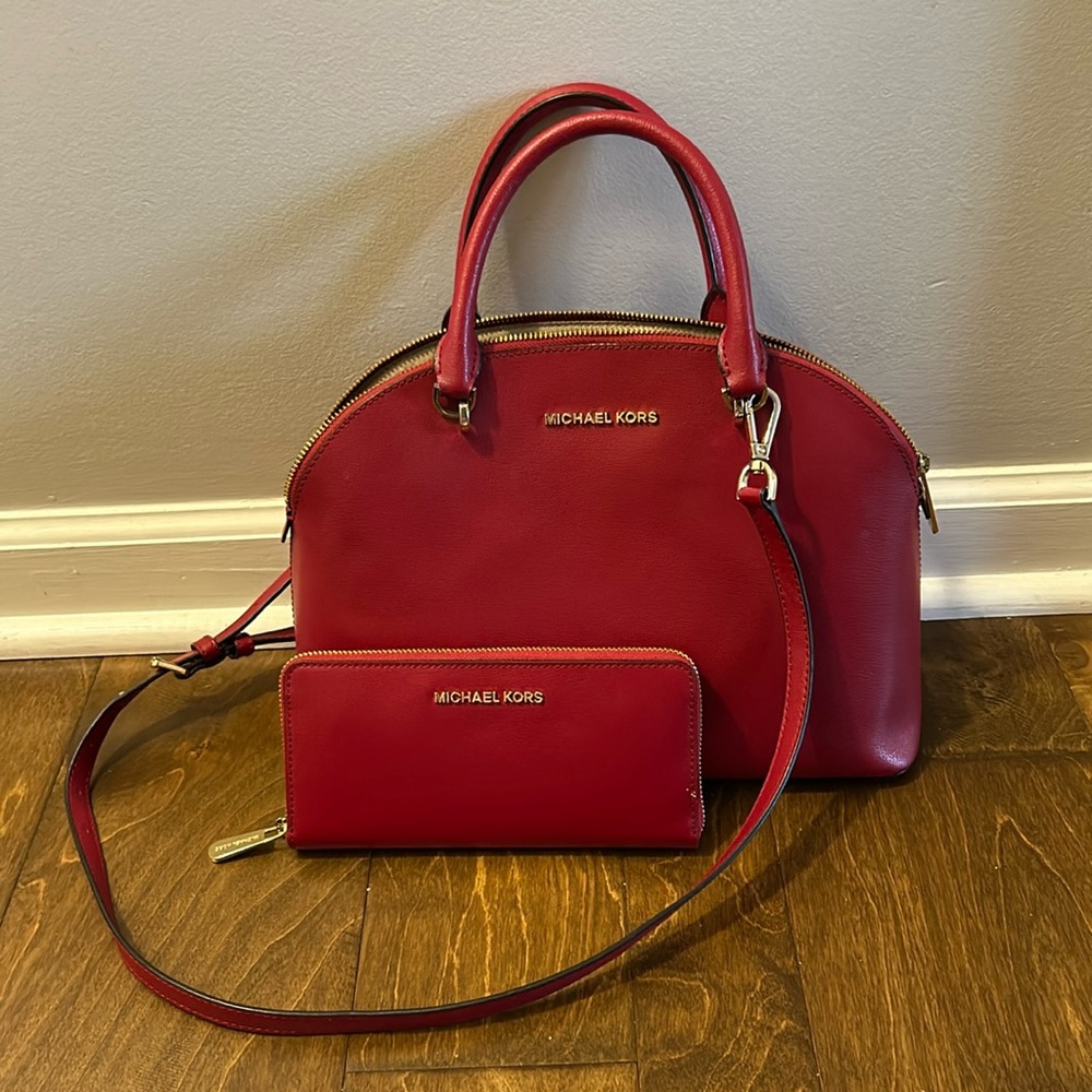 Michael Kors Satchel Tote & Matching Wallet